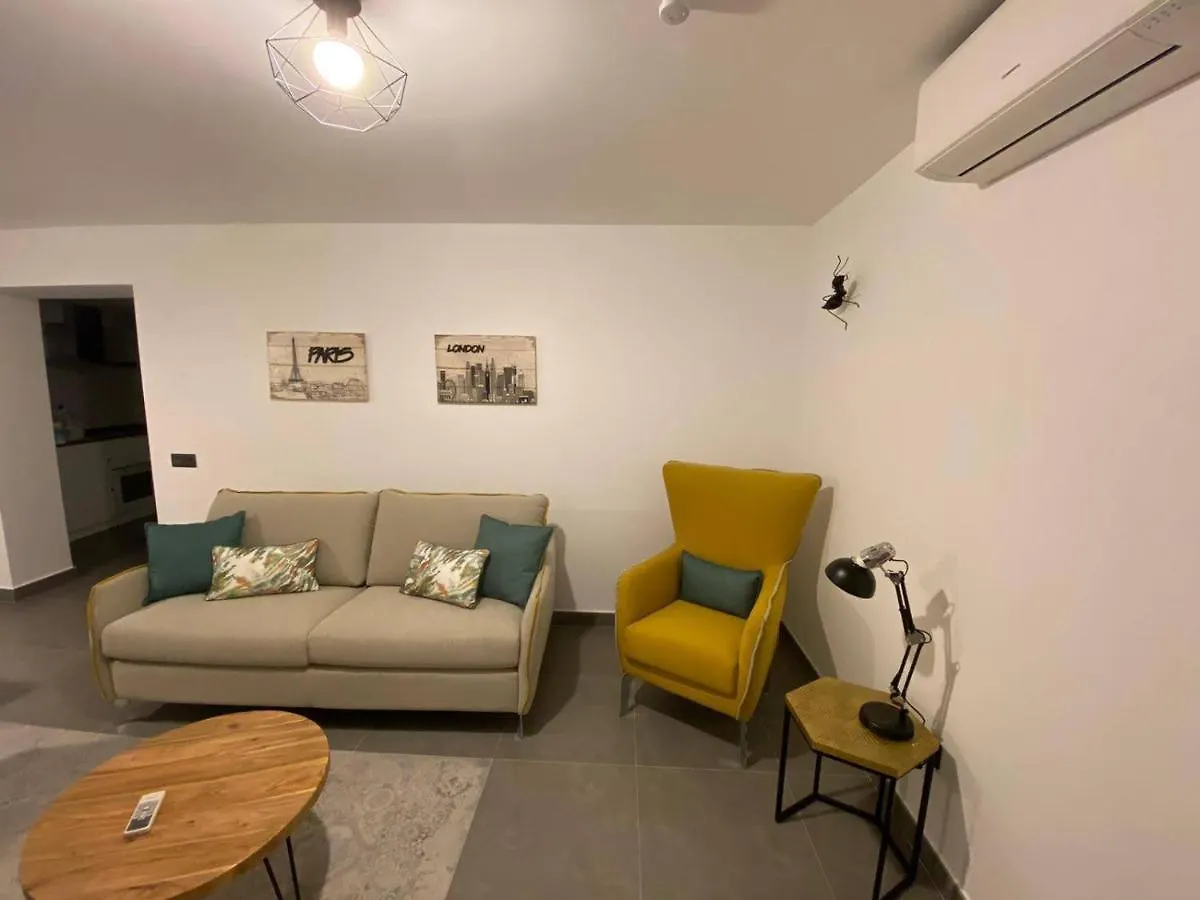 公寓 埃斯特波纳Casa Diaz Recuerda - Bajo公寓 西班牙